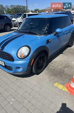Хэтчбек MINI Cooper 2013 в Черновцах