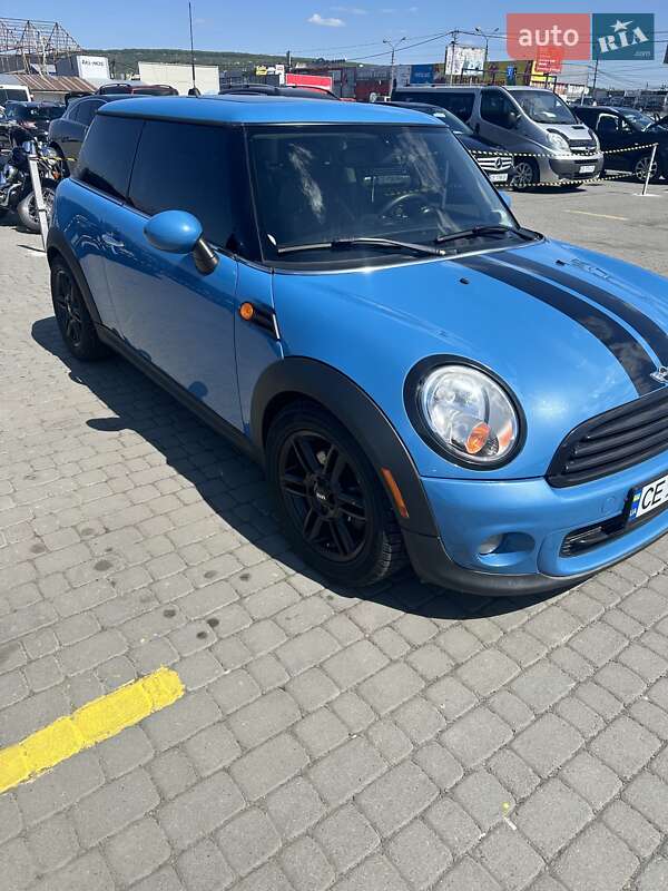 Хэтчбек MINI Cooper 2013 в Черновцах