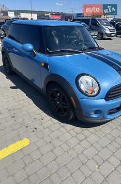 Хетчбек MINI Cooper 2013 в 