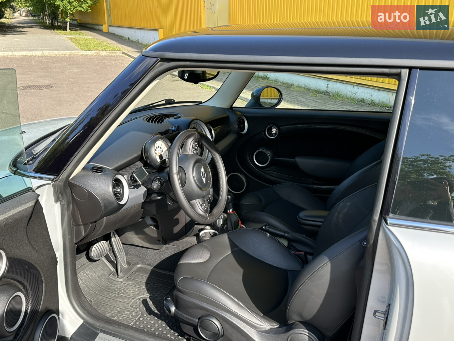 2012 MINI Cooper - мініатюра 12