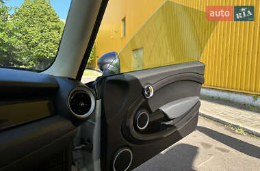 Хэтчбек MINI Cooper 2012 в 
