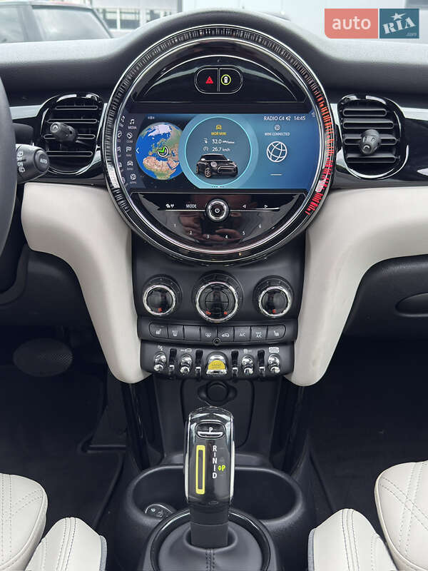 Хэтчбек MINI Cooper 2023 в Черновцах