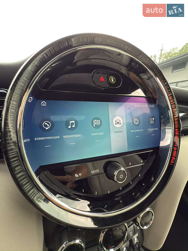 Хэтчбек MINI Cooper 2023 в Черновцах