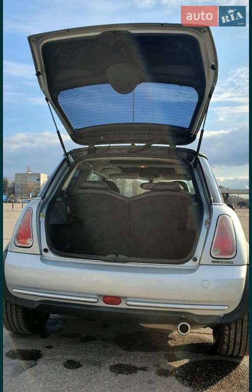 Хэтчбек MINI Cooper 2004 в Одессе