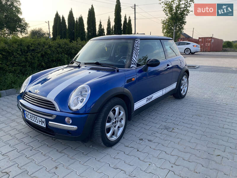 Хетчбек MINI Cooper 2002 в Винниках