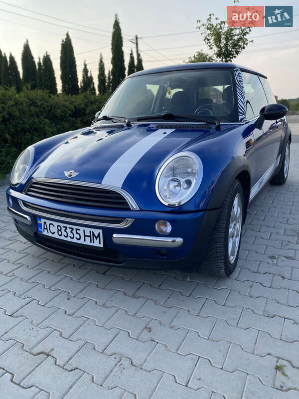 Хетчбек MINI Cooper 2002 в Винниках