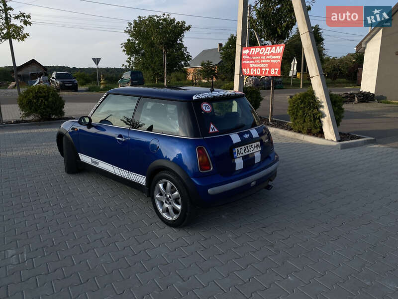 Хетчбек MINI Cooper 2002 в Винниках