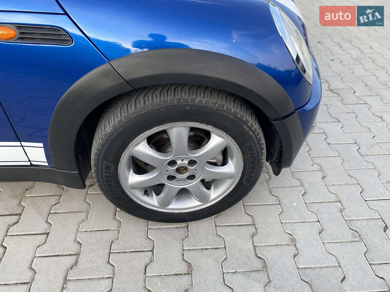 Хетчбек MINI Cooper 2002 в Винниках