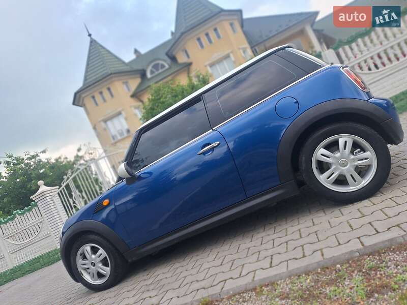 MINI Cooper 2009