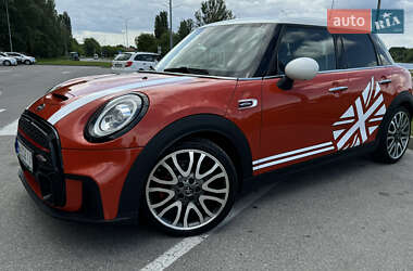 Хэтчбек MINI Cooper 2018 в 