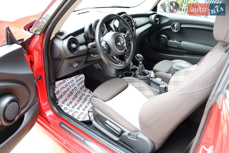 Хетчбек MINI Cooper 2014 в Львові