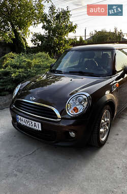 Хетчбек MINI Cooper 2011 в 