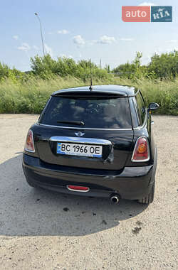 Хэтчбек MINI Cooper 2009 в 