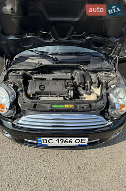 Хэтчбек MINI Cooper 2009 в 