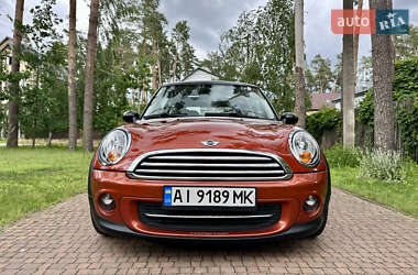 Хэтчбек MINI Cooper 2011 в 