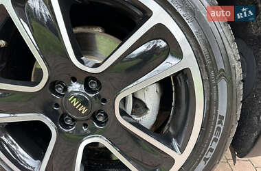 Хэтчбек MINI Cooper 2011 в 