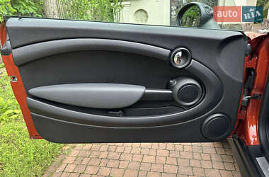 Хэтчбек MINI Cooper 2011 в 