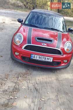 Хэтчбек MINI Cooper 2013 в 