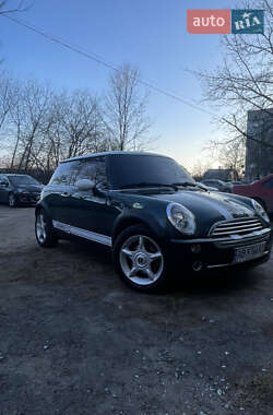 Хэтчбек MINI Cooper 2005 в 