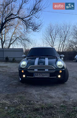 Хэтчбек MINI Cooper 2005 в 