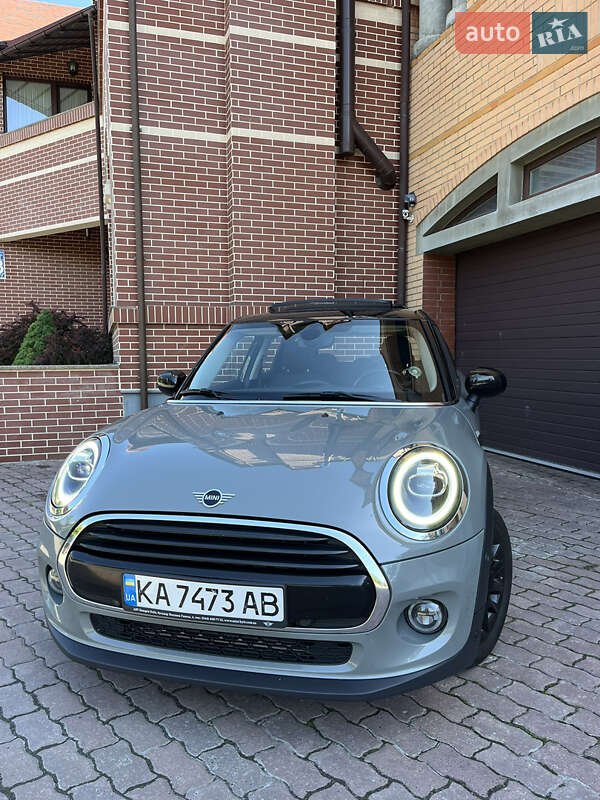 Хэтчбек MINI Cooper 2021 в 