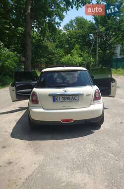 Хэтчбек MINI Cooper 2007 в 