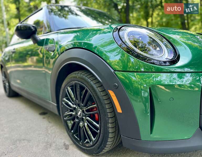 Хэтчбек MINI Cooper 2022 в Киеве