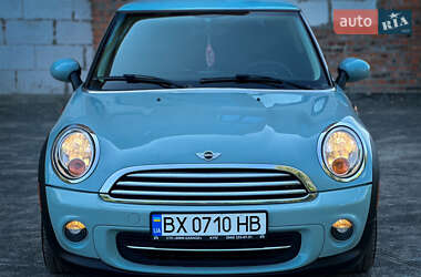 Хэтчбек MINI Cooper 2013 в 