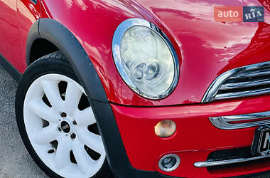 Хэтчбек MINI Cooper 2004 в 
