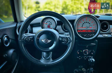 Хэтчбек MINI Cooper 2013 в 