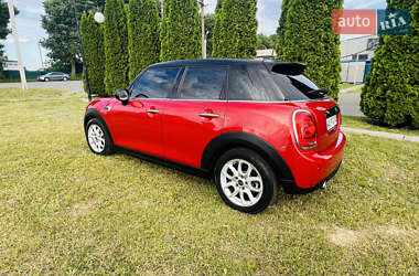 Хэтчбек MINI Cooper 2017 в 