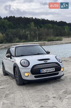 Хэтчбек MINI Cooper 2014 в 