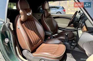 Хэтчбек MINI Cooper 2011 в 