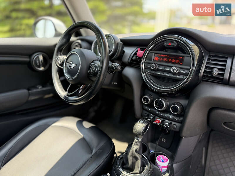 Хэтчбек MINI Cooper 2015 в Одессе