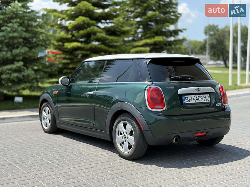 Хэтчбек MINI Cooper 2015 в Одессе