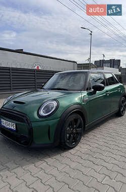 Хэтчбек MINI Cooper 2021 в Киеве