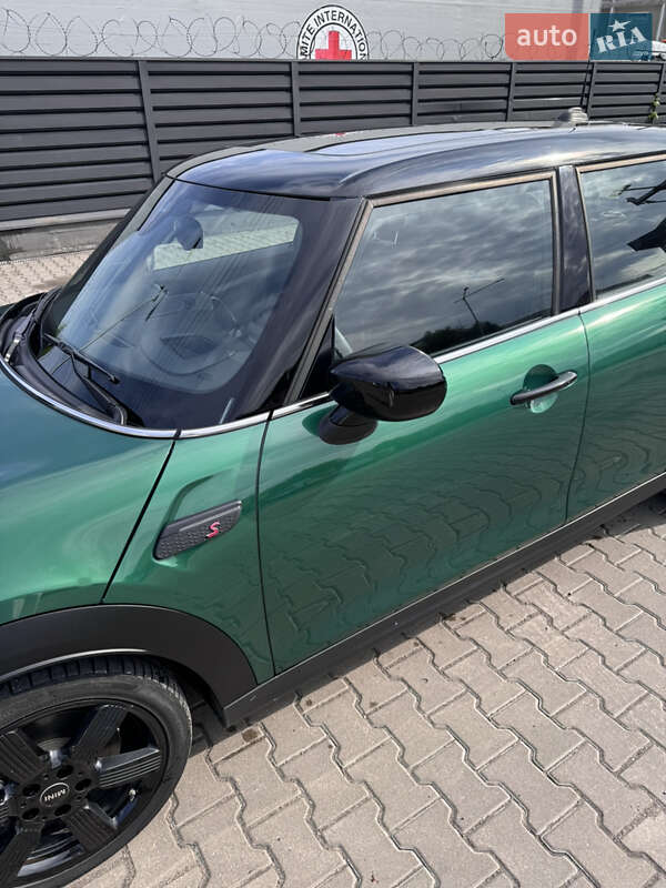 Хэтчбек MINI Cooper 2021 в Киеве