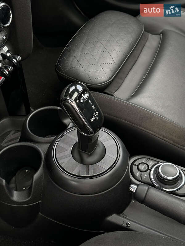 Хэтчбек MINI Cooper 2021 в Киеве