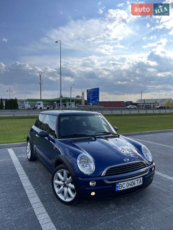 Хэтчбек MINI Cooper 2002 в 