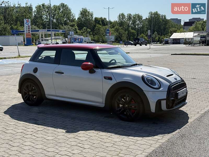 Хэтчбек MINI Cooper 2021 в Киеве