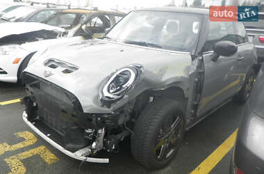 Хэтчбек MINI Cooper 2022 в 
