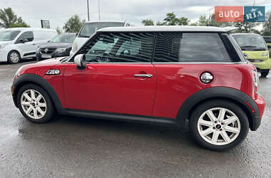 Хэтчбек MINI Cooper 2011 в 