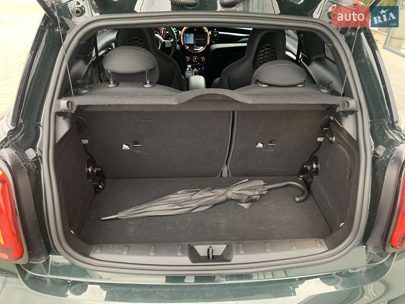 Хэтчбек MINI Cooper 2021 в Львове