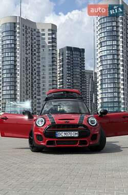 Хетчбек MINI Cooper 2019 в 