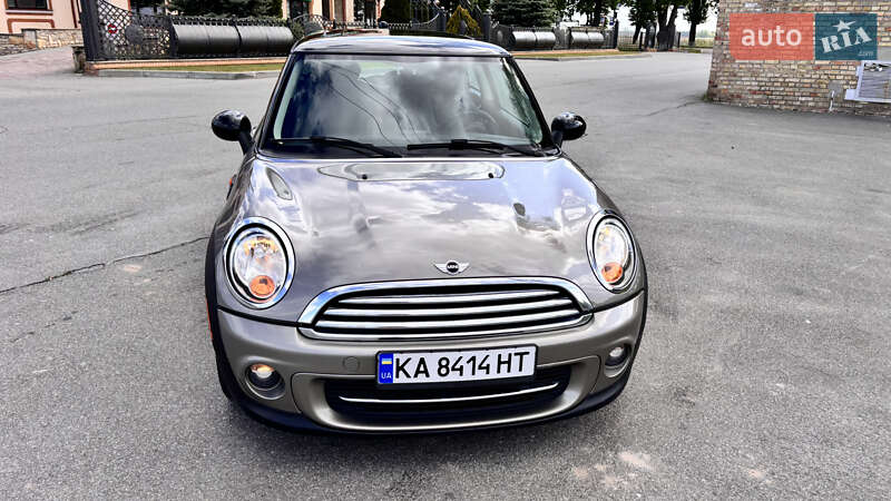 Хэтчбек MINI Cooper 2012 в Киеве