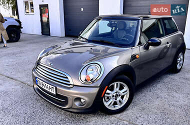 Хэтчбек MINI Cooper 2012 в 