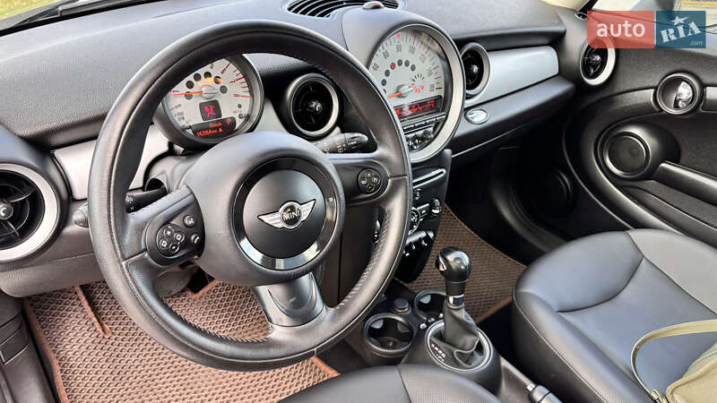 Хэтчбек MINI Cooper 2012 в Киеве