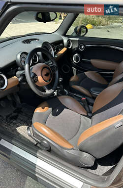 Хэтчбек MINI Cooper 2011 в 