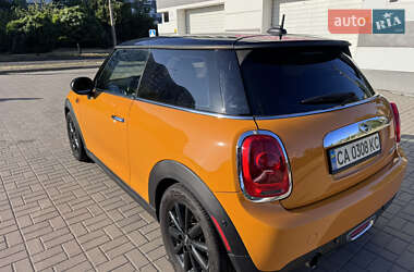 Хэтчбек MINI Cooper 2014 в 