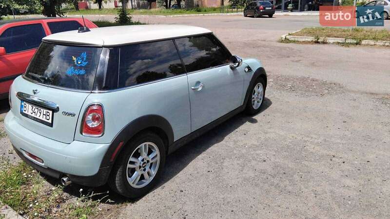 Хэтчбек MINI Cooper 2013 в Пирятине